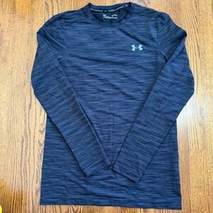 Under Armour Fitted Heat Gear Layering Long Sleeved Black Shirt Size Small
